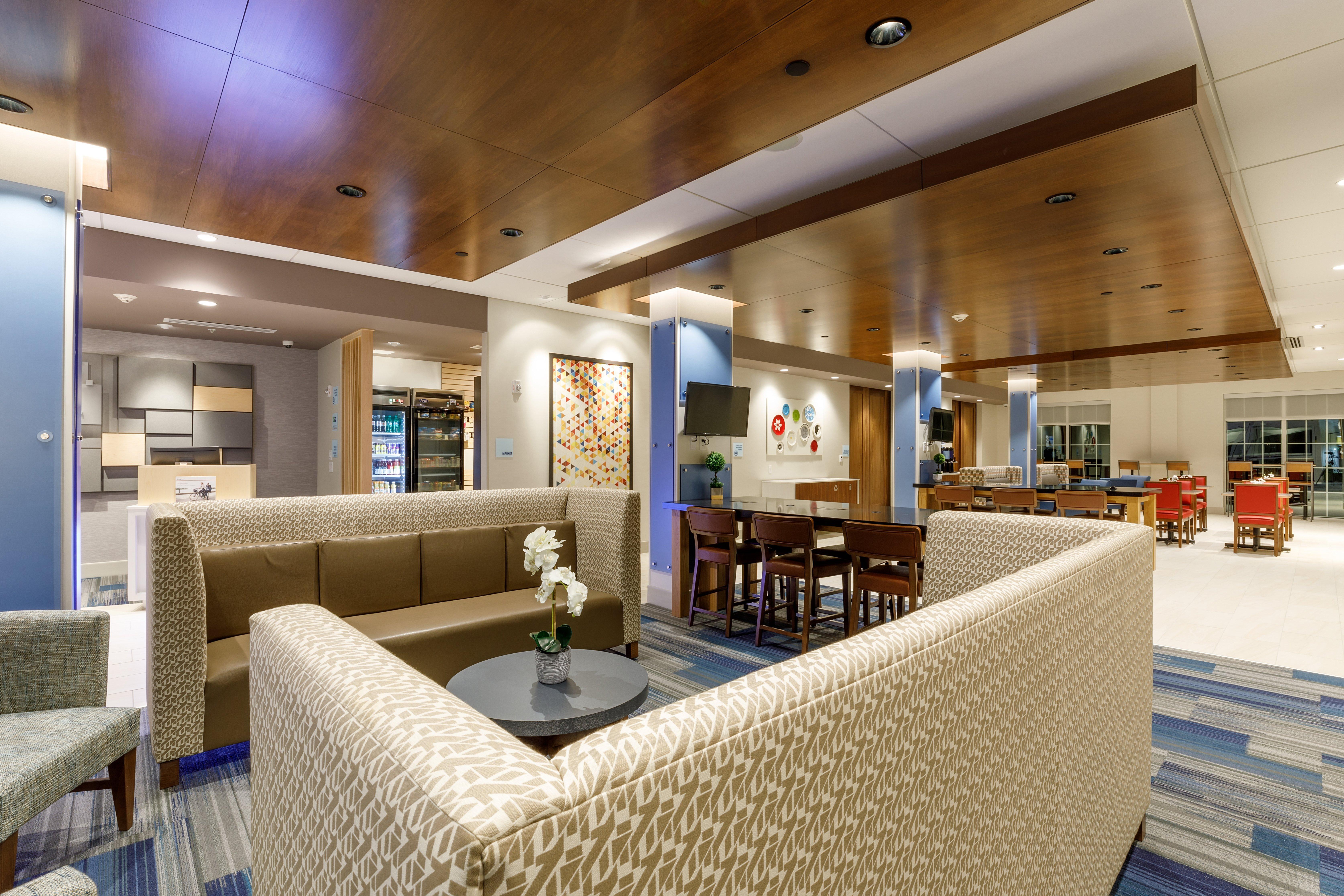 Holiday Inn Express & Suites - Sturbridge By Ihg Zewnętrze zdjęcie