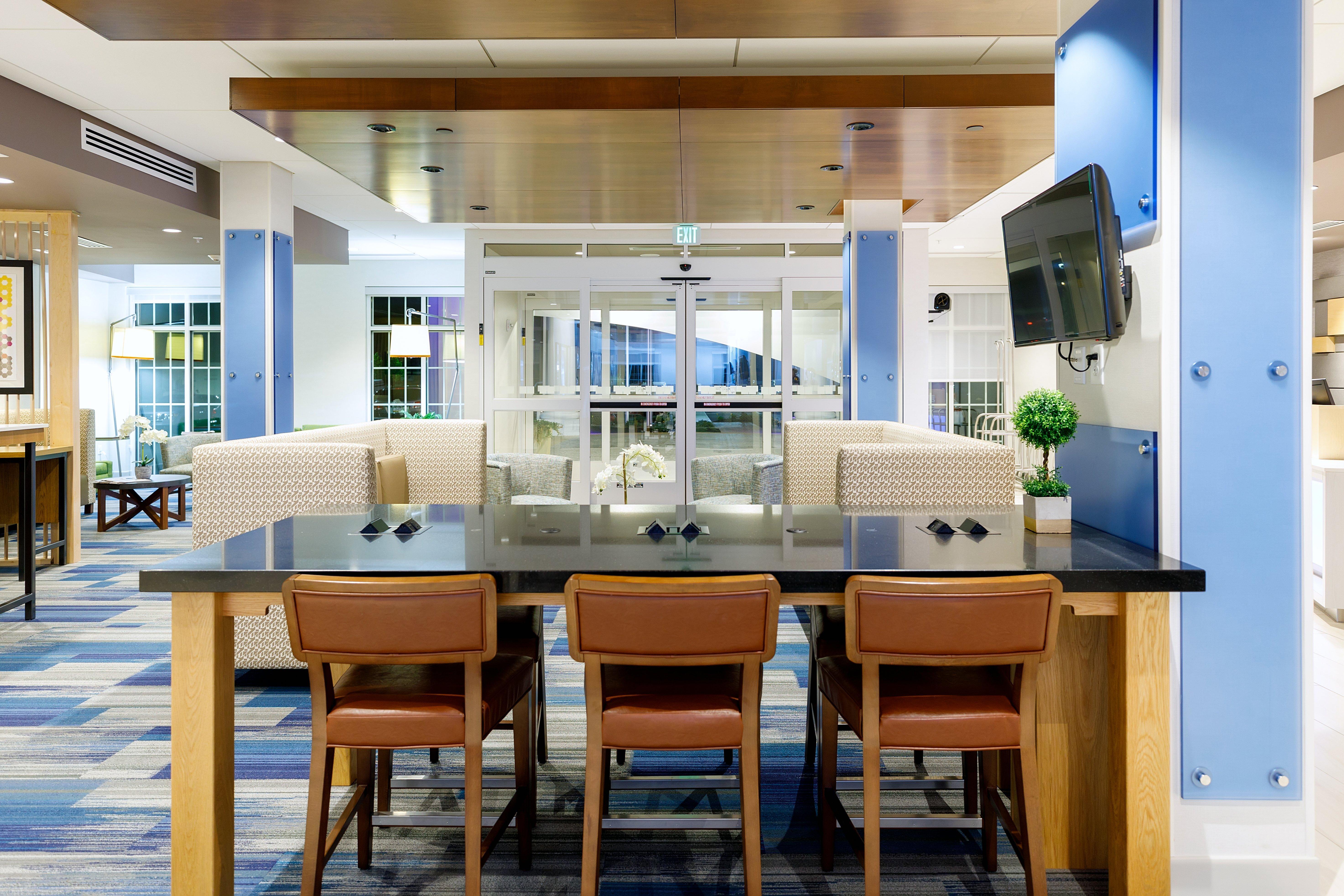 Holiday Inn Express & Suites - Sturbridge By Ihg Zewnętrze zdjęcie