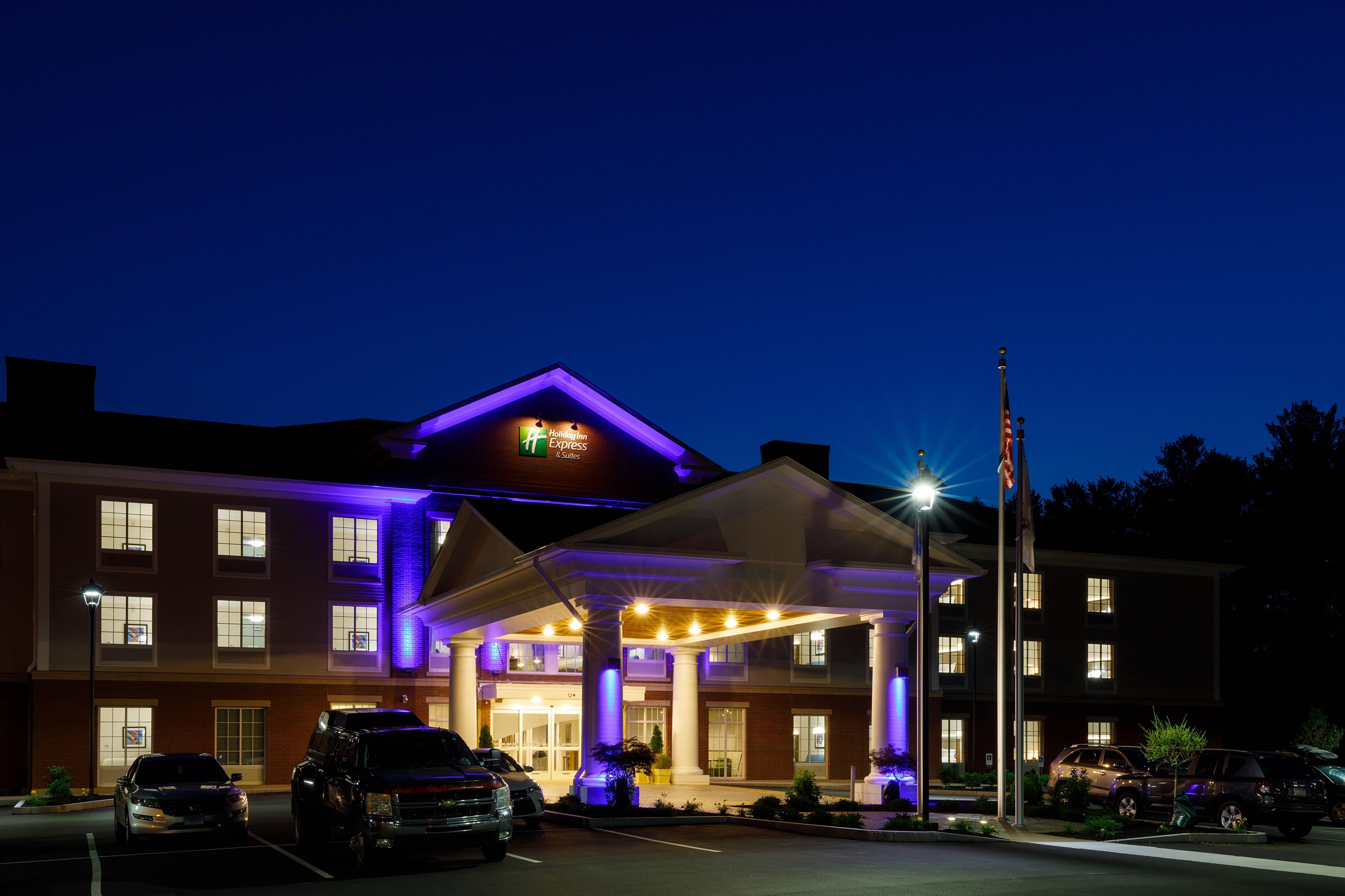 Holiday Inn Express & Suites - Sturbridge By Ihg Zewnętrze zdjęcie