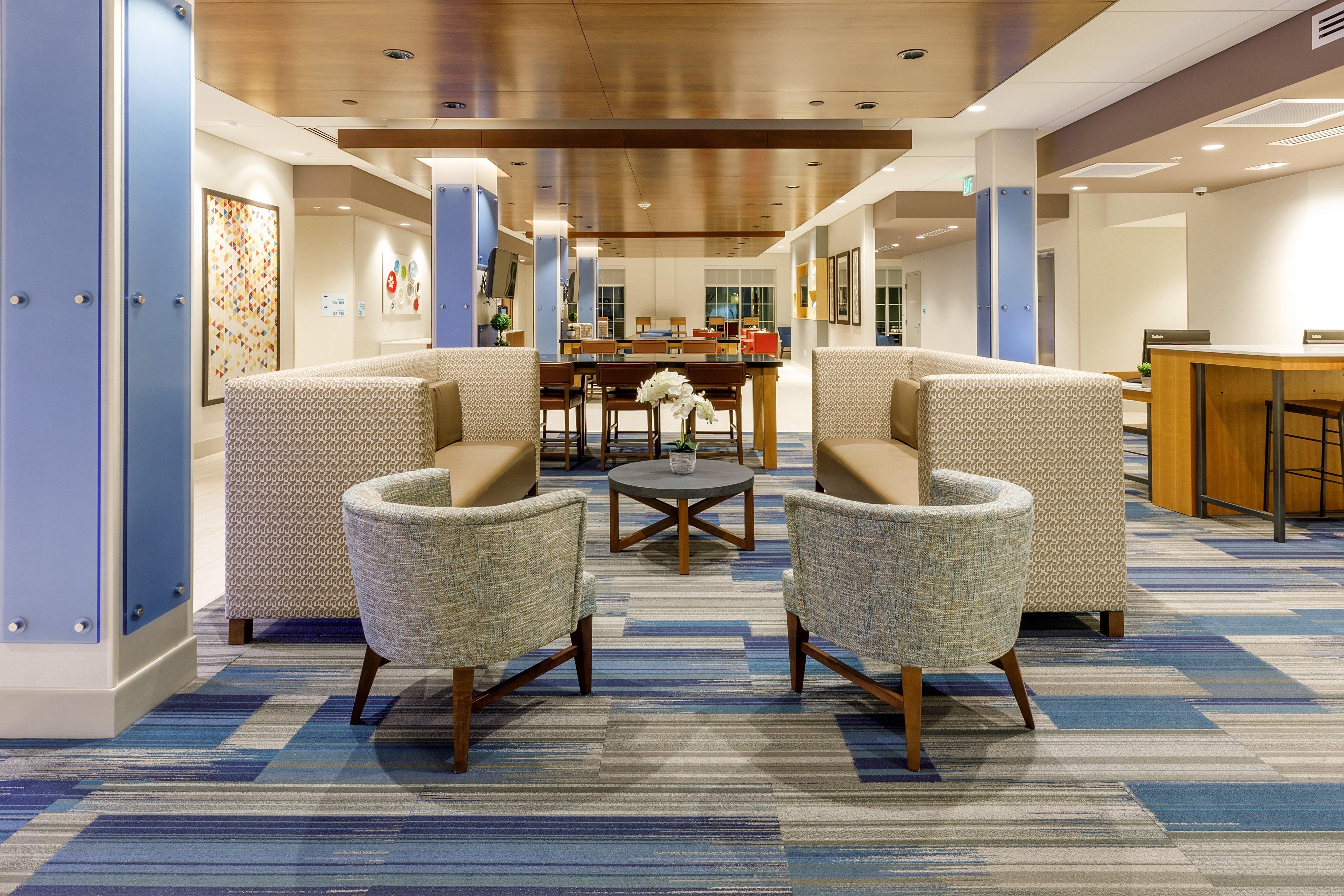 Holiday Inn Express & Suites - Sturbridge By Ihg Zewnętrze zdjęcie