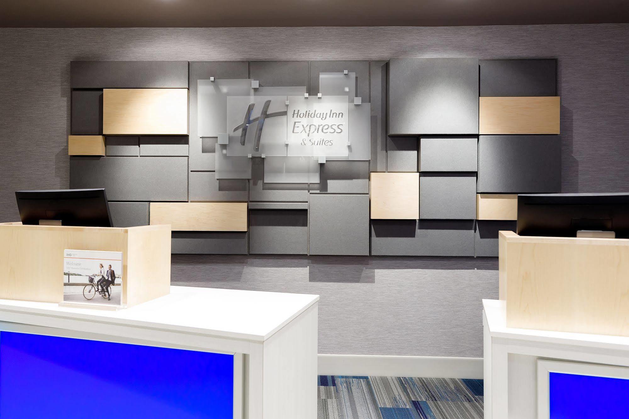 Holiday Inn Express & Suites - Sturbridge By Ihg Zewnętrze zdjęcie